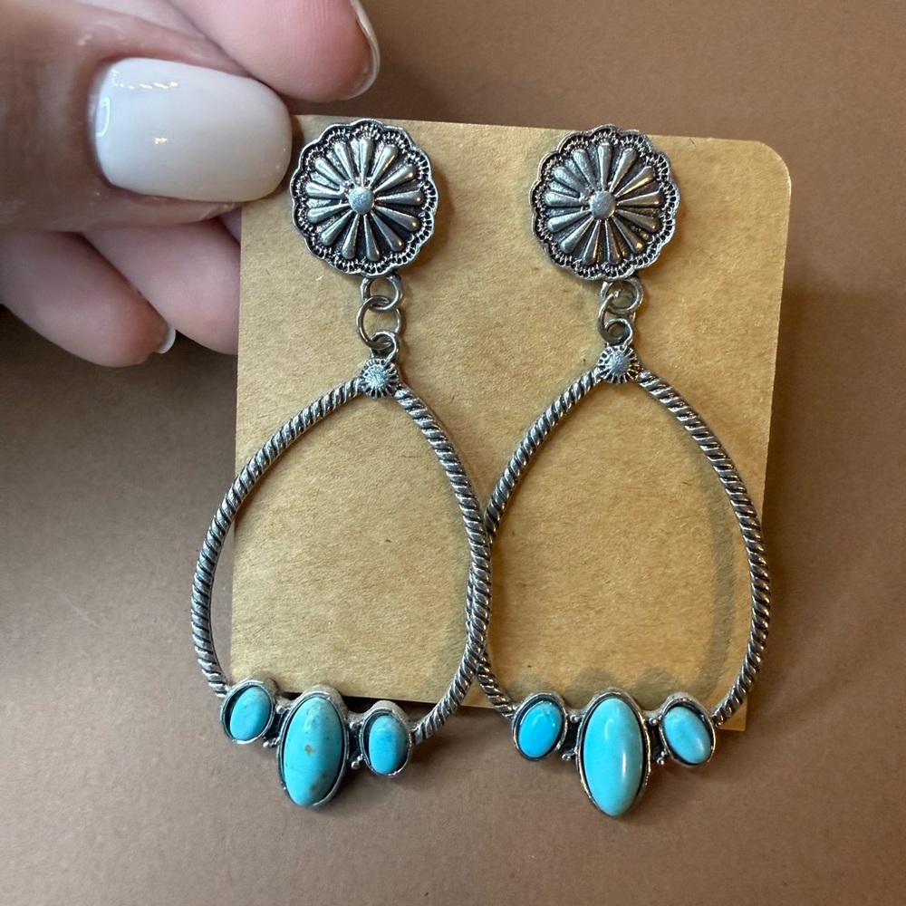 🩵BUNDLE AND SAVE 🩵(3/$16) Turquoise Stone Teardrop Dangle Earrings - Silver Tone